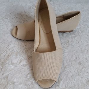 3/$30 A2 by Aerosoles perforated beige Castanet cork wedge heel loafer size 8M